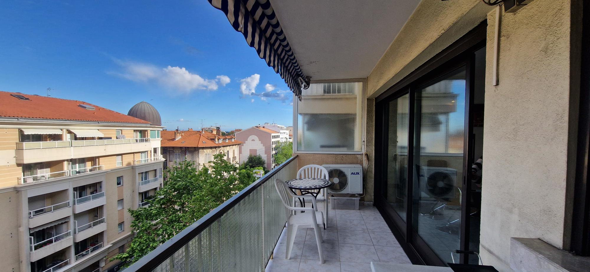 Vente Appartement 90m² 3 Pièces à Cannes (06400) - Cannes Azur Immobilier
