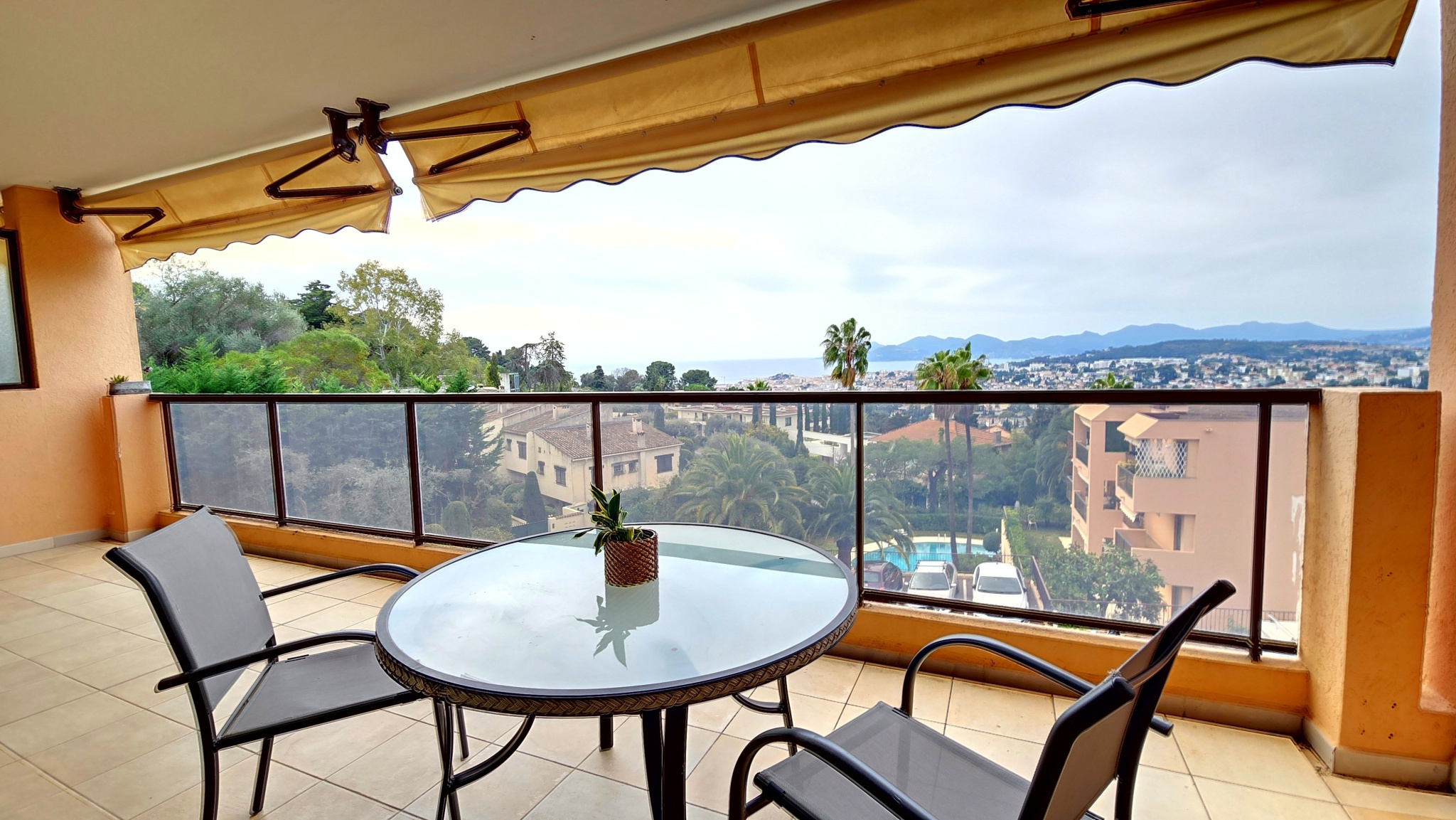 Agence immobilière de Cannes Azur Immobilier